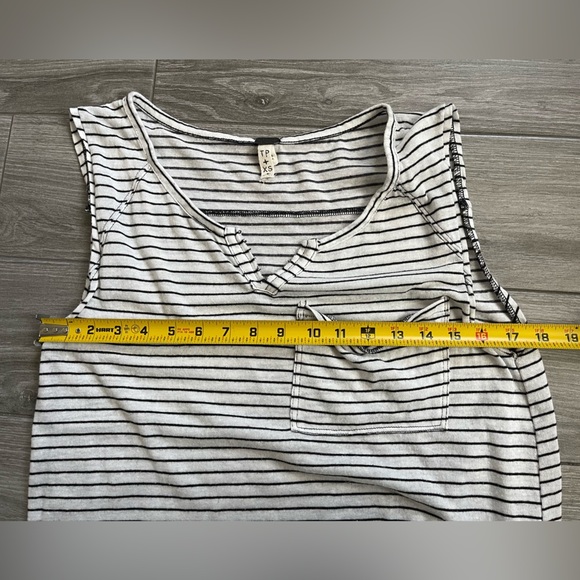 We The Free| Striped Casual Tank, Comfy Wardrobe Staple, Size XS••• - Picture 8 of 9